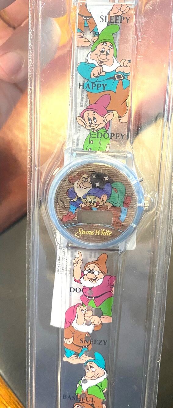 Child's Disney 35mm Snow White and The Seven Dwarves Resin Watch, NEW